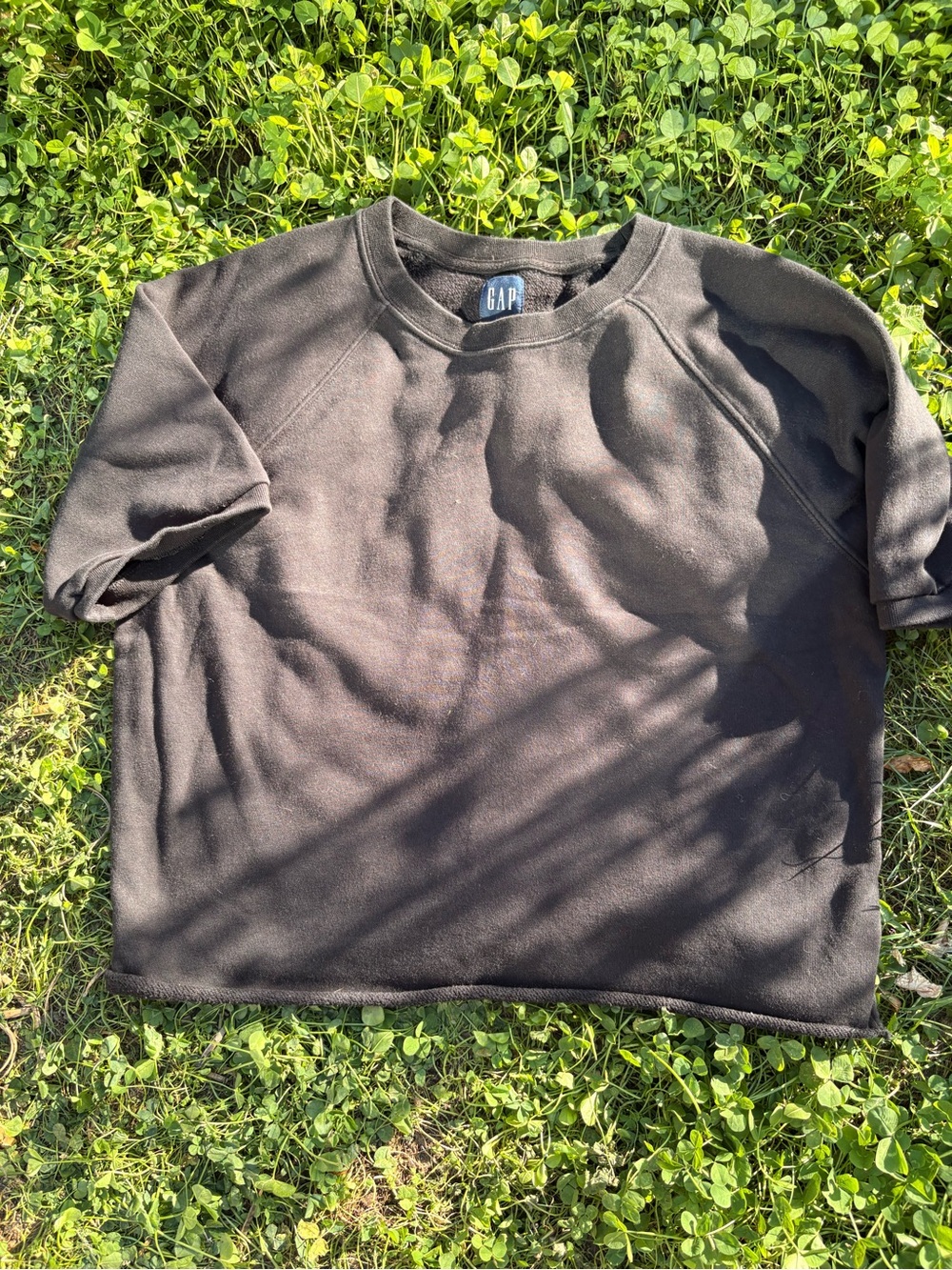 GAP  Black Crewneck Sweatshirt Top
